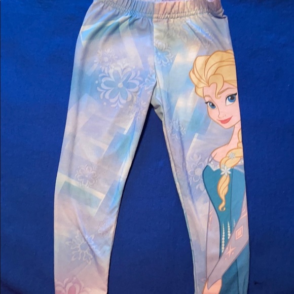 Disney Store Frozen Pajamas - Picture 4 of 7